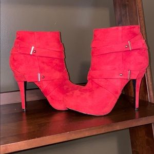 Excellent  Shi by Journeys red platform booties